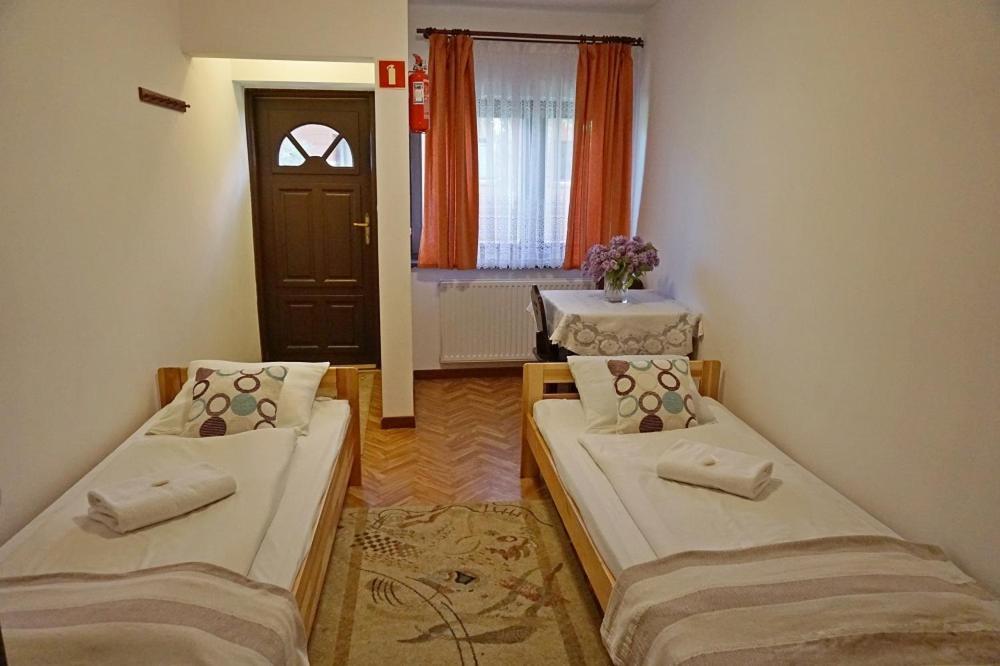 Osrodek Wczasowy Gron Placowka Esterno foto